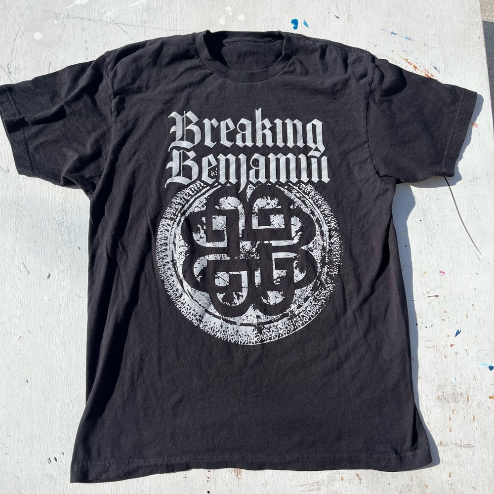 Men's Breaking Benjamin T-Shirt Black Spell-Out NO SIZE Y2K Rap Rock Emo NuMETAL